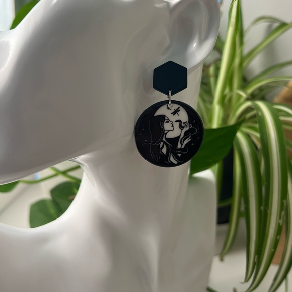 Gothic Woman & Snake Dangle Earrings - Black & White Emo Earrings - Picture 3 of 5